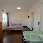 Vila Zare *