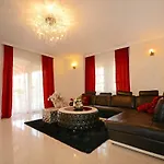Villa Zare