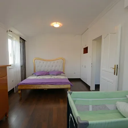 Villa Zare *