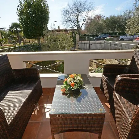 Villa Zare *