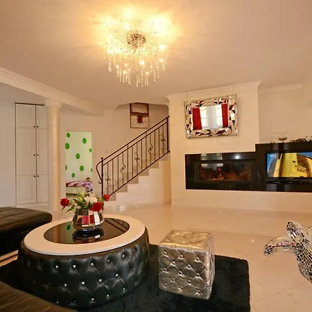 Zare Villa *