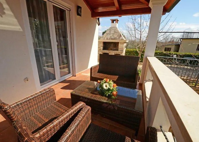 Βίλα Zare Πόρετς