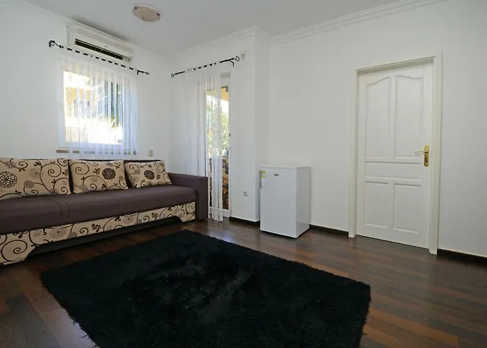 Zare Villa