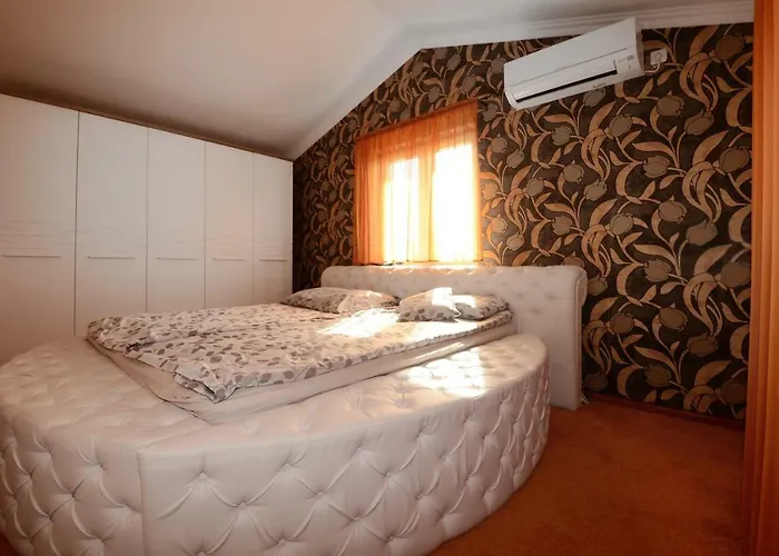 Zare Villa