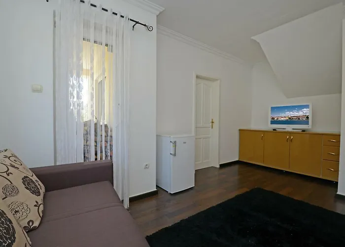 Villa Zare *