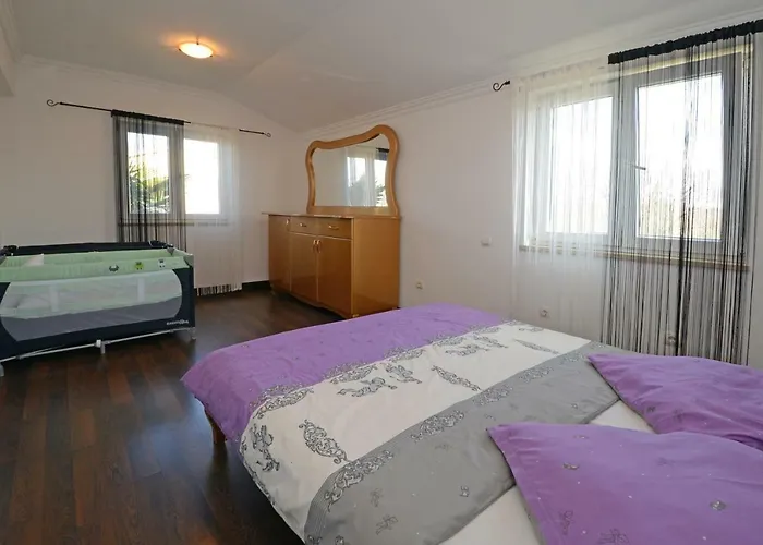 Zare Villa *