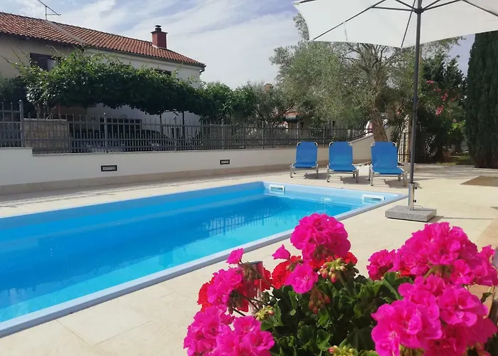 Villa Zare *